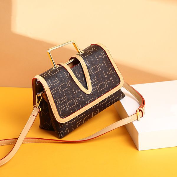 

2020 shoulder bags ladies handbag famous designer ladies fashion pvc ladies handbag bags l9002