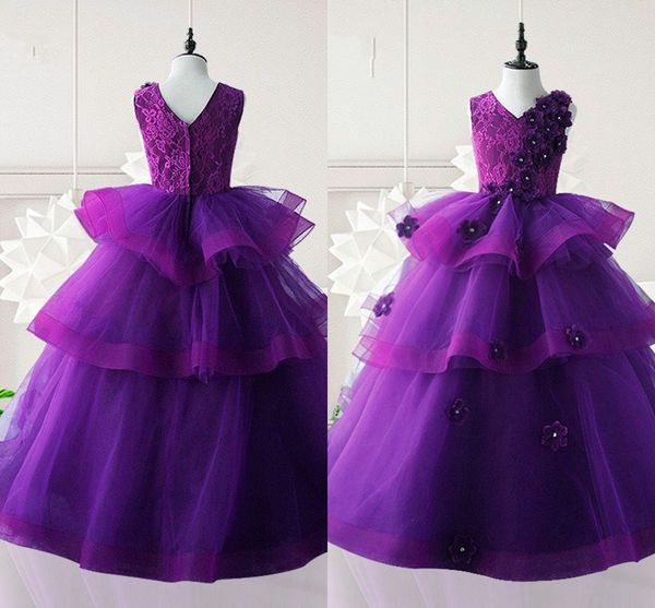 Abiti da spettacolo per ragazze viola scuro a tre strati Abito da ballo con scollo a V Manica ad aletta Fiori 3D Strass Vestito da ragazza di fiori Vestito da ballo per bambini