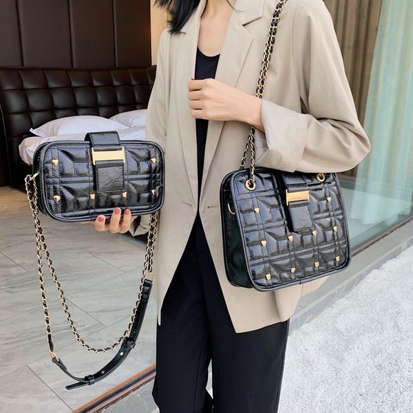 

dikizfly rivet women handbags luxury chains crossbody bags for women 2020 shoulder bag female pu purse zipper sac main femme