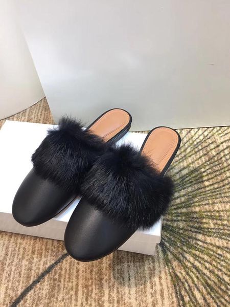 

новая зимняя женская туфелька 2018 года с кожаным плоским дном тапочки из кроличьей шерсти и половинные тапочки с низким каблуком пропаренны, Black