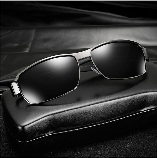 

brand мужские солнечные очки конструктора высокого качества новости моды авиатор солнцезащитные очки ретро дизайнерская классический дикий п, White;black