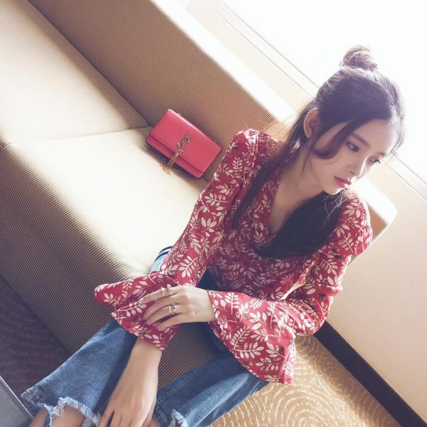 

mishow цветочные рубашки женщины лето осень 2018 новый женский красный flare рукавом с длинным рукавом v шеи шифон блузки mx17a4805, White