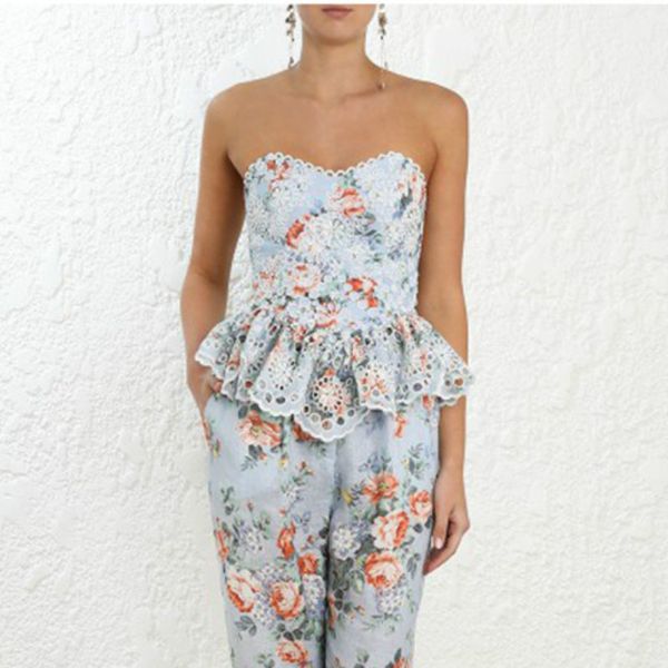 

2019 fashion women slash neck off the shoulder strapless cute women top, White