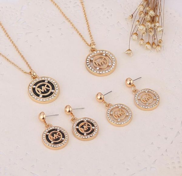 

MK123456 Европа И Женщины Мода Ожерелье Серьги-Кулоны Full Drill M Письмо Восьмиугольные К