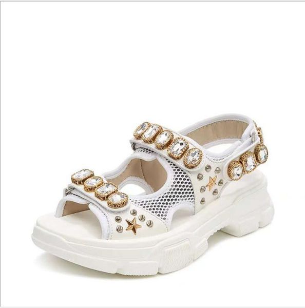 

sell style of 2019 fashion summer woman shoes designer leather with crystal diamond decoration lady casual sandals woman shoes, Black