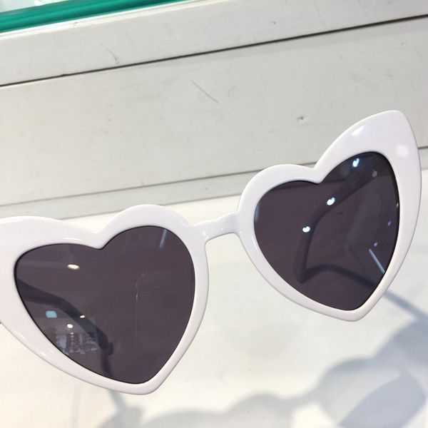 Luxury- Солнцезащитные очки Fashion Women designer Heart Full Frame Модель UV400 Объектив Летний стиль Adumbral Butterfly черный Белый Красный Цвет с чехлом