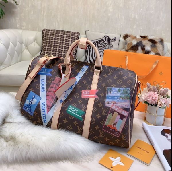 

designer duffel bags men women outdoor luxury shoulder bags large capacity travel pack mens brand designer handbags qs b102696k
