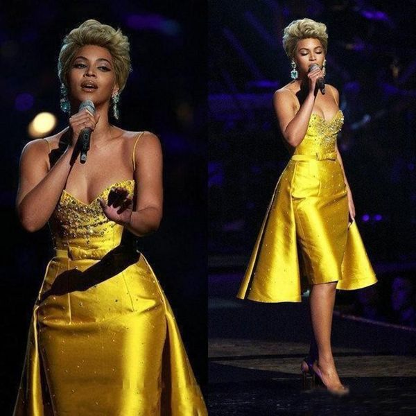 Amarelo frisados ​​vestidos curtos Prom Com overskirt Beyonce Knowles Straps joelho Cocktail Party Dress Querida vestidos de noite