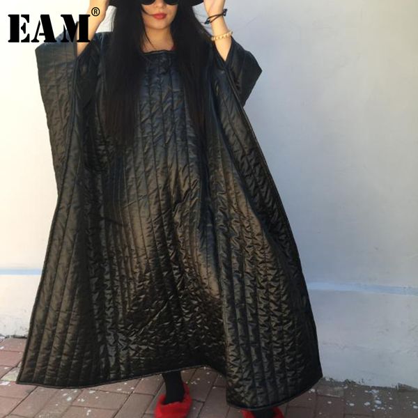 

eam] 2019 winter black personality irregular large size loose cloak long cotton padded fashion new women's la678 y190926, Black;white