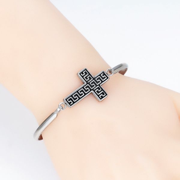 

3um silver-plated personality design temperament cross bracelet 6.3cm, Black