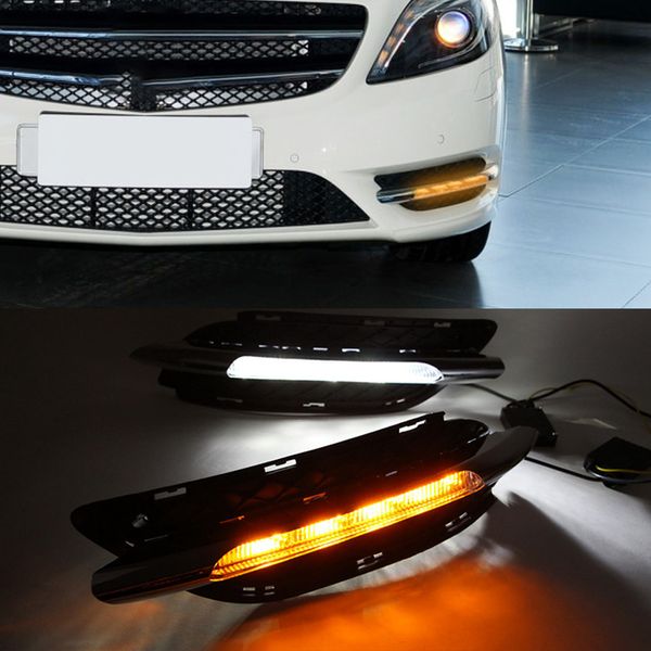 1 par LED diurno com luz de luz para Mercedes Benz W246 B180 B200 2012 2012 2013 2014 DRL FOG Lamp Turn Signal Light