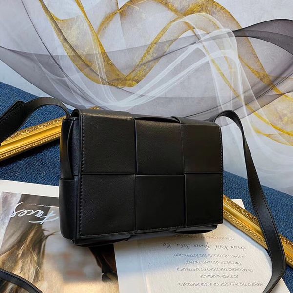 

fashionville 2020050602 синий желтый оранжевый черный белый фиолетовый натуральная кожа тканая сумка 20*7 см телячья кожа проверить