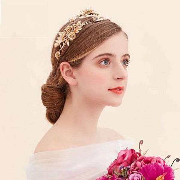

vintage gold tiaras and crowns metal hair jewelry flower leaves bridal wedding women hair accessories queen ornaments, Golden;white