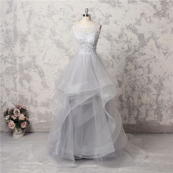 Puffy Quinceanera-Kleider, durchsichtiger Ausschnitt, Spitze und Organza, günstiges Abendkleid, sexy Rücken, abgestuft, Böhmen, bodenlang, Perlen, Party-Heimkehrkleider