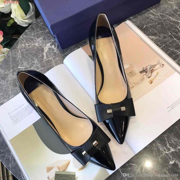 sapatos sofisticados femininos