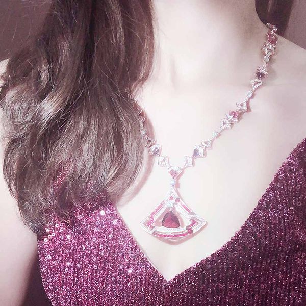 

fashion trend pop sector necklace high end perfect quality pink blue tassel necklace prom dinner lady necklace shiny matching, Silver