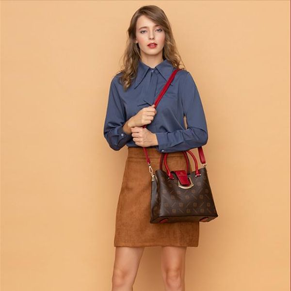 

2019 новая мода зрелой косые оседлать bagaaa322 пригородных средние возраст женщин