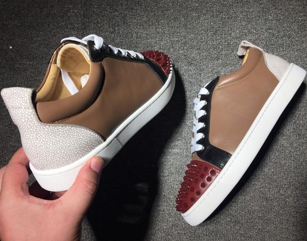 

2020 brand designer luxury mens red bottoms shoes studded spikes low flats casual sneakers for men wedding party dress leather w070 36~45, Black