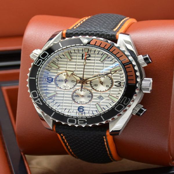 

мастер лучшие часы мужчины 600m полнофункциональный chrongraph sea коаксиальных bond 007 наручные часы группы desinger мужчины часы кварц дв, Slivery;brown
