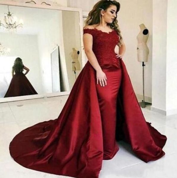 

2020 burgundy mermaid satin evening gowns with long train v neck elegant lace applique off the shoulder ruched sleeveless prom dress, Black;red