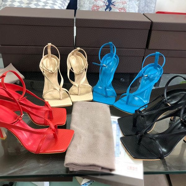 Tasarımcı Flip Flop ESNEK SANDALET lüks moda elbise ayakkabıları gelin düğün ayakkabıları yüksek topuklu kadın tasarımcı sandalet Ayak bileği kayışı sandalet