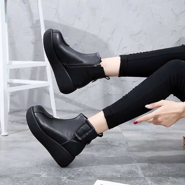 

2019 winter new leather plus velvet short boots women's thick non-slip casual women's boots fashion wild retro ladies short boot, Black