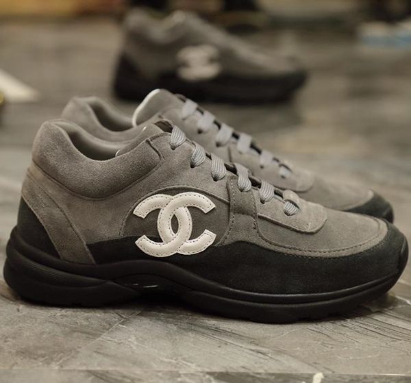 

New Arrival 2019 Mens Suede Calfskin sneakers Fashion Luxury Designer Women Shoes Low top Sneakers Outdoor Running Shoes Trainers with Box