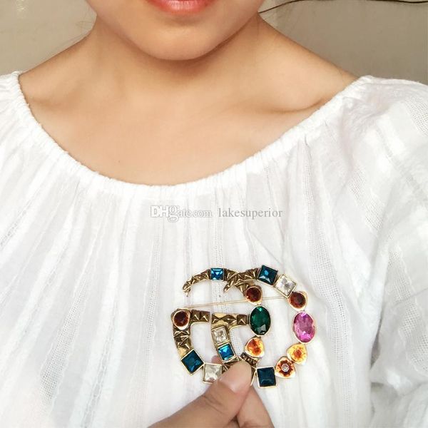 

многоцветный кристалл letters роскошные брошь ретро урожай дизайнер брошь для ювелирных изделий девушок женщин способа подарка высокого каче, Gray