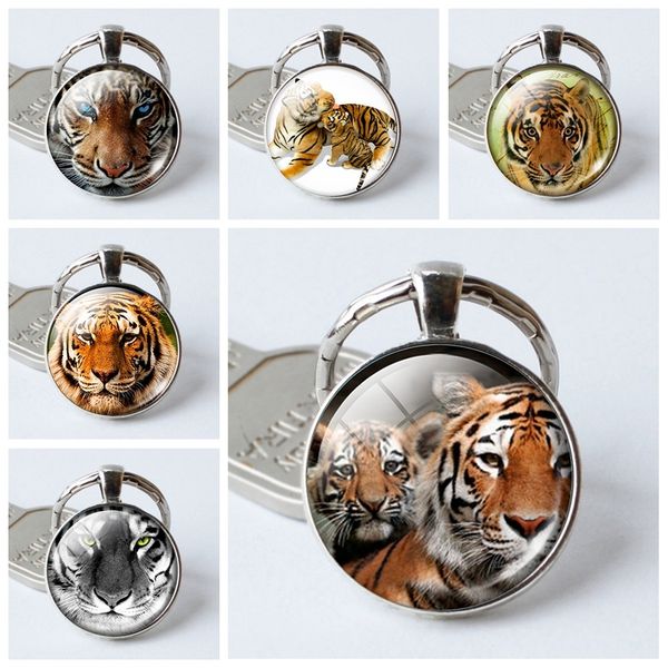 

new fashion men cool tiger pendant key chains women fashion silver metal key ring wild animal glass cabochon jewelry gift, Slivery;golden