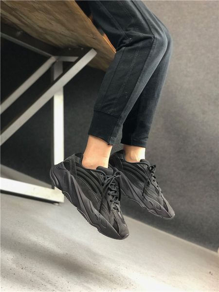 

2019 700 2 3 with box v vanta wave runner kanye west black m reflective running men women sports outdoor shoes
