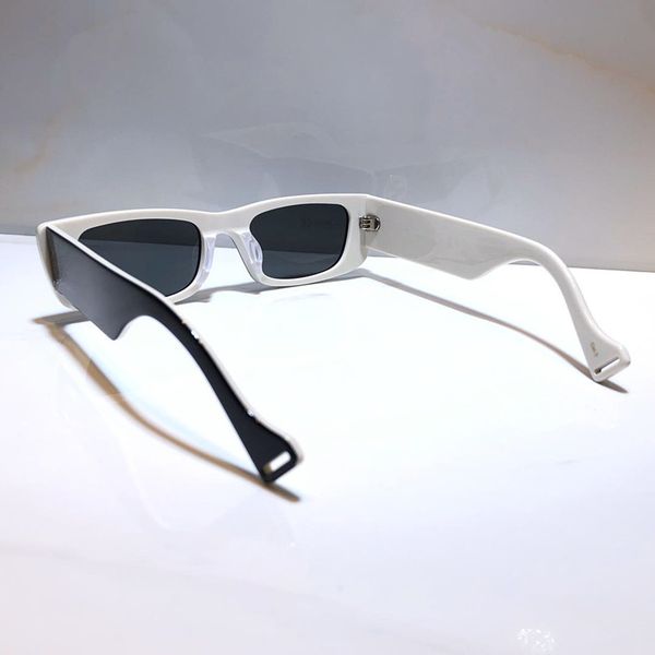 

солнцезащитные очки для женщин мужчин специальной уф-защита женщин винтажного малого квадрата рамки верхнего качества free приходите с пакет, White;black