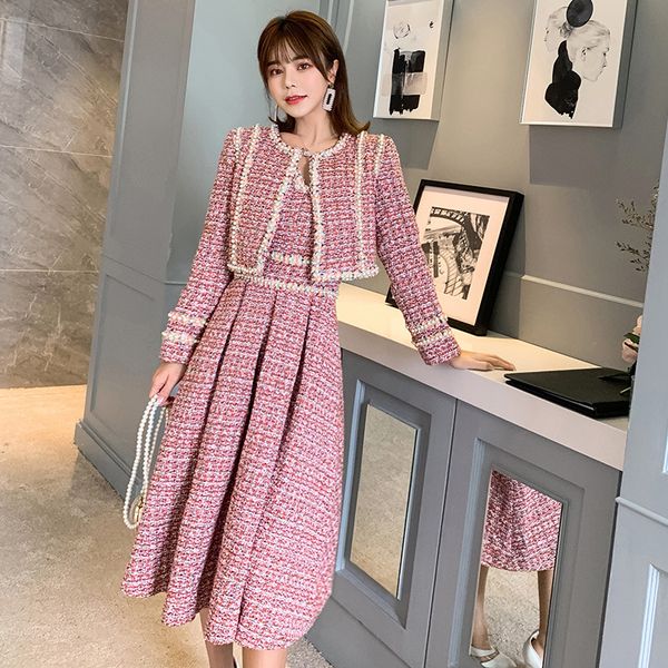 

розовый маленький аромат знаменитости роскошный яркий шелковый твидовый короткий жакет + жемчужное плиссированное подвешенное твидовое плать, White