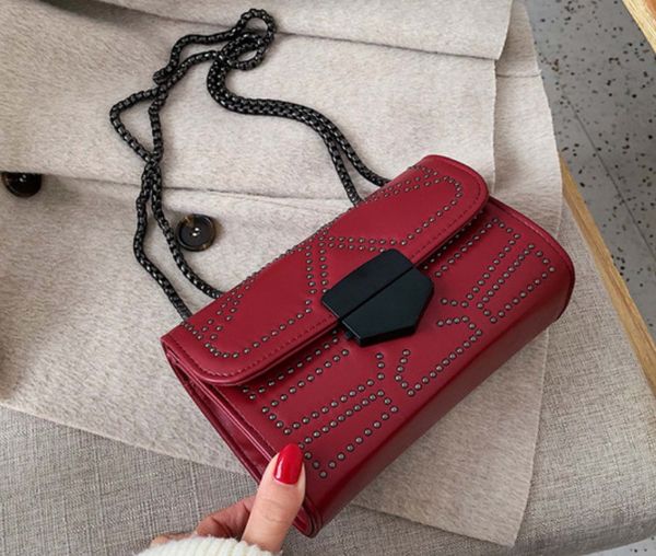

небольшой искусственная кожа crossbody сумки для женщин 2020 заклепки плеча сумка женская дорожная сумка цепи cross body сумка