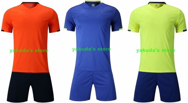 gli uomini scontati acquistano autentici pullover di abbigliamento per fan set di jersey di calcio maglie con pantaloncini abbigliamento da calcio per fan abbigliamento da calcio indossa