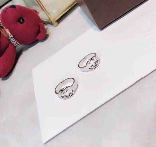 

Горячие продажи S925 чистого серебра Париж дизайн женщины и мужчины группа кольцо и holllow логотип штамп ювелирные изделия chirstmas ювелирные изделия подарок + коробка PS7639