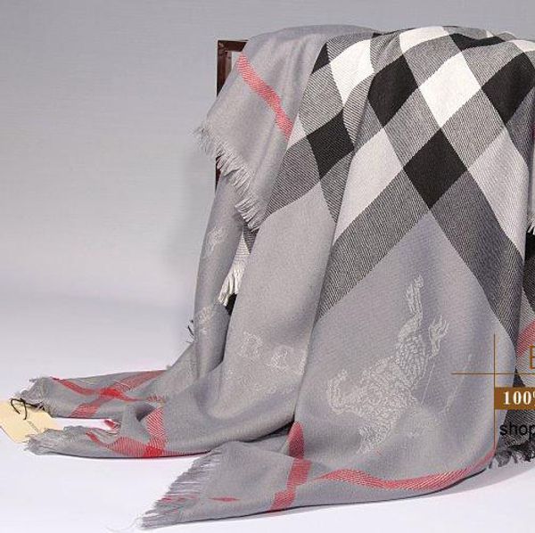 

клаиекий плед в иле али из вококаевенного мгкого лопкового аѬа.  Blue;gray