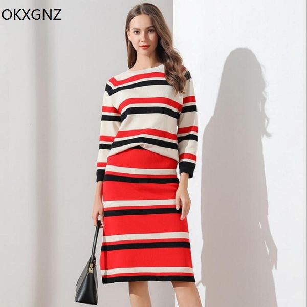 

2019 autumn and winter new small fragrance wind female striped two-piece suit fresh fashion knit women's 2 piece suit, White;black