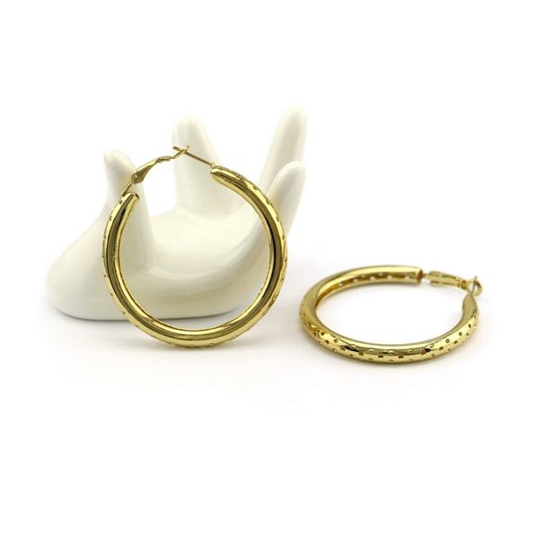 

wholesale-holes hoop earrings for women western simple nightclub huggie earring exaggerated jewelry 2 colors golden rose gold, Golden;silver