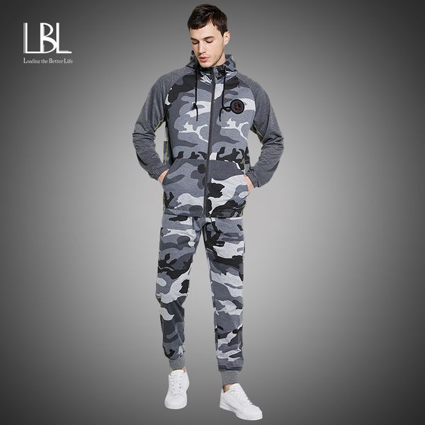

camo men hoodies 2020 autumn winter warm hooded tracksuits 2pcs sweatshirts + camoflage pants zipper jogging suit active clothes, Black