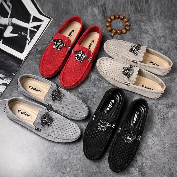 

fashion 2019new velvet men loafers shoes party wedding shoes europe style embroidered male black red flats mens loafers leather