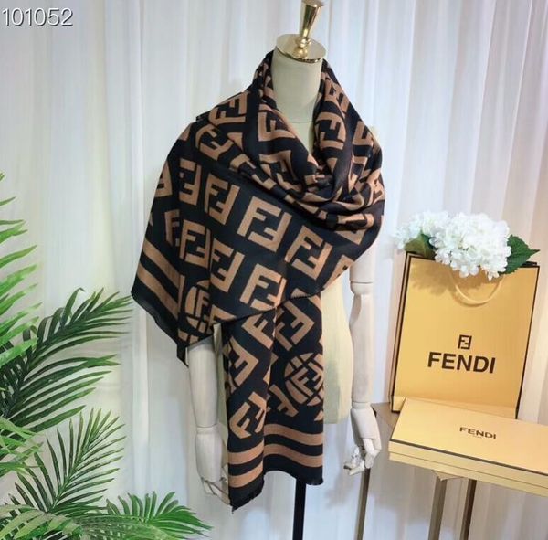 

Cachecóis yingwei9688