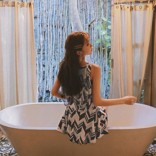 

female swimsuit belly-covering slimming conjoined conservative skirt spring fairy fan ins swimsuit holiday swimming, White;black