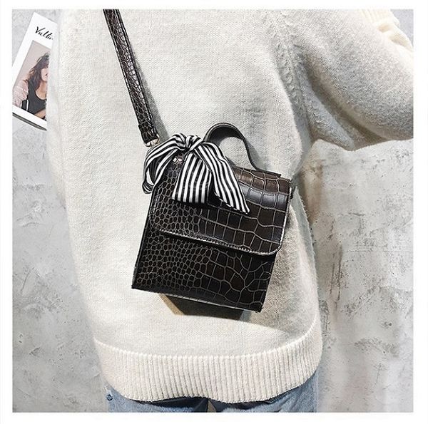 

fashion crocodile scarf women's handbag 2019 small tote bag solid color shoulder bag messenger bag
