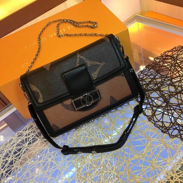 

l24 french high-end brand ladies fashion small square bag classic charm exquisite fashion design party delivery m68621, Black;red