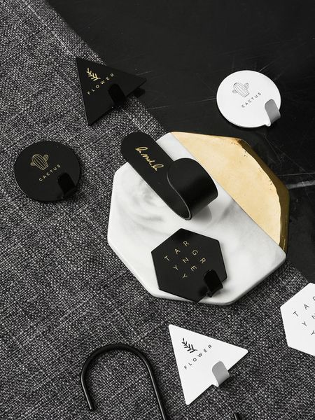 

геометрический железный клейкий крюк ванная комната паста стеллаж кухня настенная дверь настенный бесшовный клейкий крюк