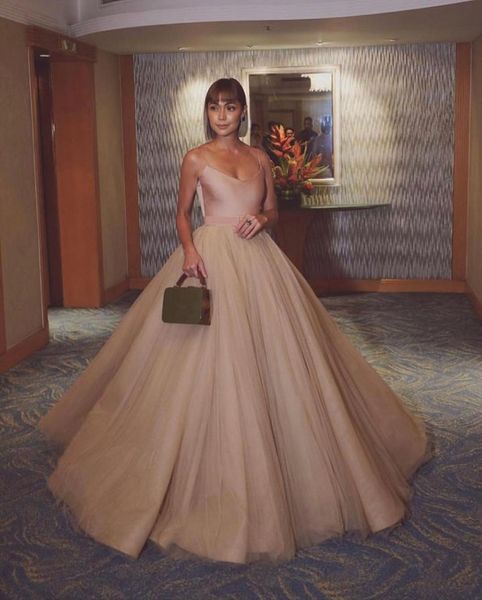

vestidos de festa elegant champagne backless long prom dresses v-neck spaghetti strap a-line prom gowns with belt, Black