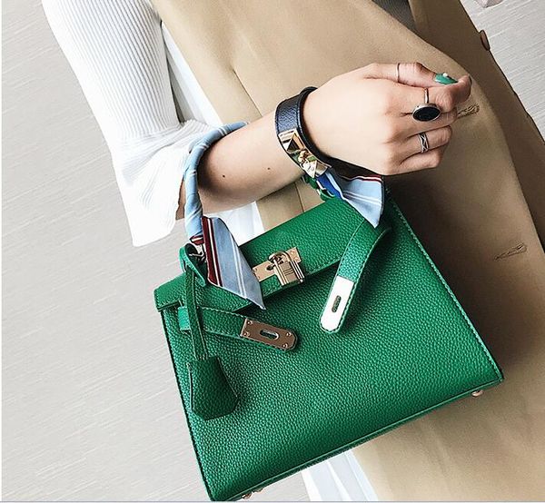 

стильный новый зима 2019 шелковый шарф сумка является универсальным, блокировки, одного плеча мешок кроссбоди