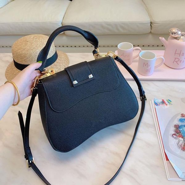 

новая бесплатная доставка сумка fashionoutdoor leisure bag кошелек дизайнерская натуральная кожа высокое качество женские сумки наплечные су