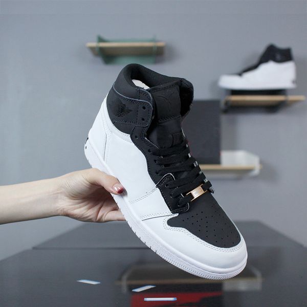 

2019 мода вока og 1 еѬнй белй panda ин-н бакебол обђв дизайн Ѭавенва поѬи, White;red