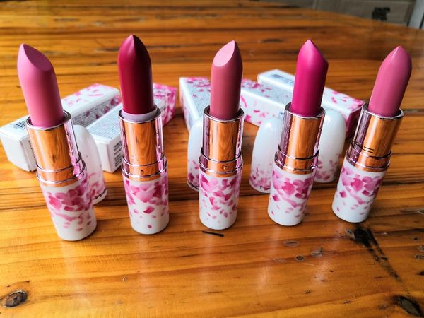 

2019 macs m mc macs lip stick new makeup matte lipstick lips lip gloss 5 colors ing